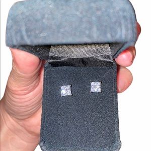 Square cubic zirconia stud earrings